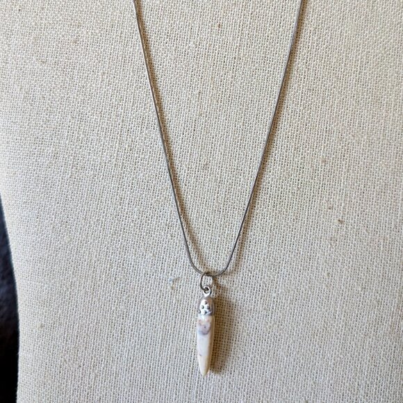 SILVER TONE 8" DAINTY ROPE CHAIN HAS WRAPPED BONE #32 - Picture 1 of 3